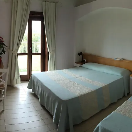 Otel Cala Reale 3*