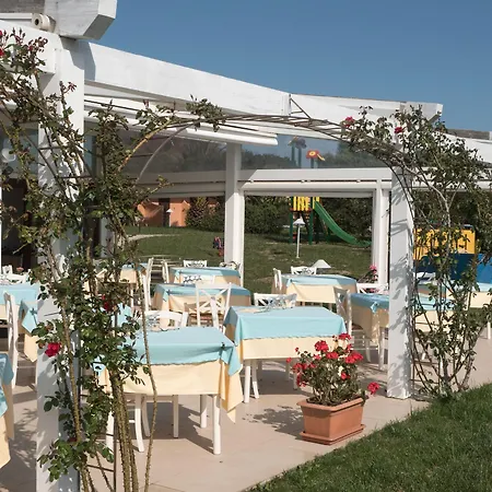 Cala Reale Hotel 3*