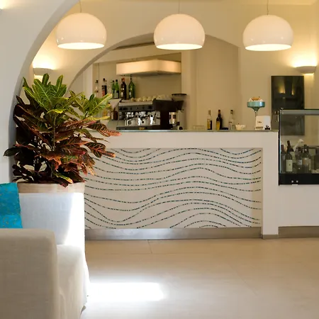 Cala Reale Hotel 3*