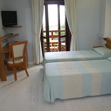 Cala Reale Hotel 3*